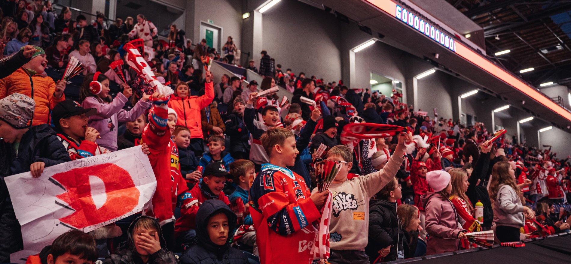 School Game v Pardubicích: derby devátých tříd s rekordní návštěvou